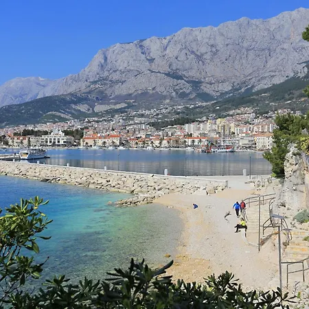 Apartment With Parking Space - 25264 Makarska