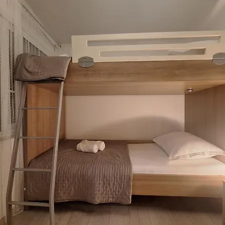 Apartment With Parking Space - 25264 Makarska