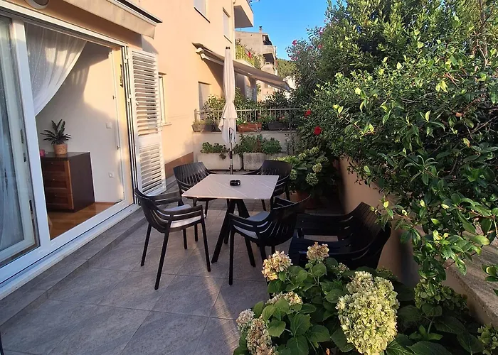 With Parking Space - 25264 Apartment *